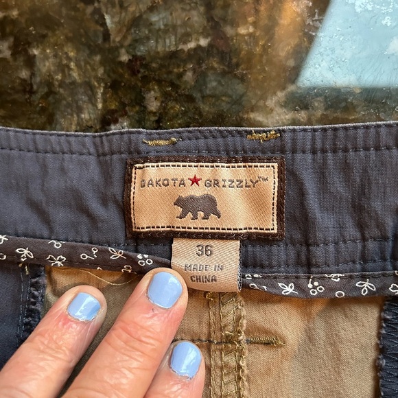 Dakota Grizzly khaki shorts. 36” waist. 8” inseam. Nylon/cotton/spandex blend. - Picture 6 of 10